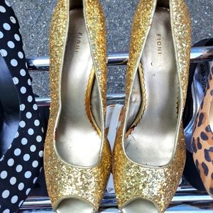 Gold Sparkle Stilettos by Fioni